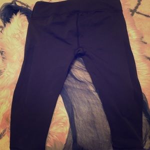 Lululemon Reveal crop 15”